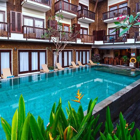 The Kirana Canggu Hotel Exterior foto