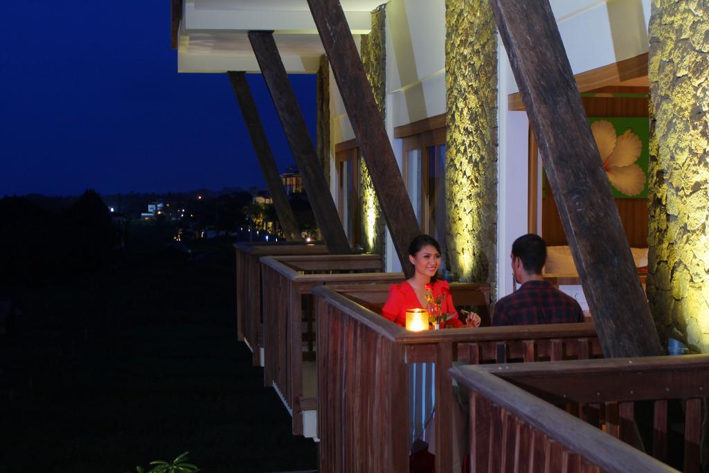 The Kirana Canggu Hotel Exterior foto